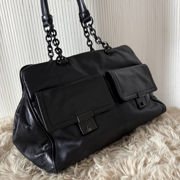 Bottega Veneta Leather Shoulder bag - Picture 1 of 16